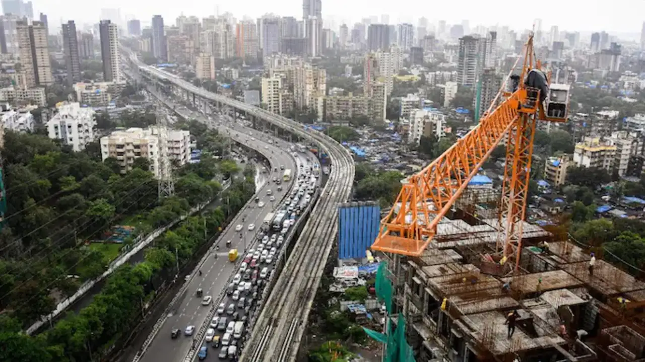 Construction project in Delhi requiring crane hire — MYCRANE