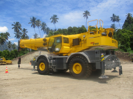 New Grove rough-terrain crane for Indonesian gold mining business
